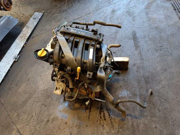 MOTEUR RENAULT ESSENCE - Vue 1